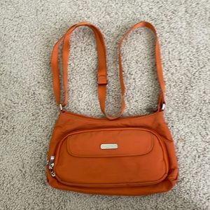 Baggallini Orange 3 pocket 2 zipper crossbody bag
